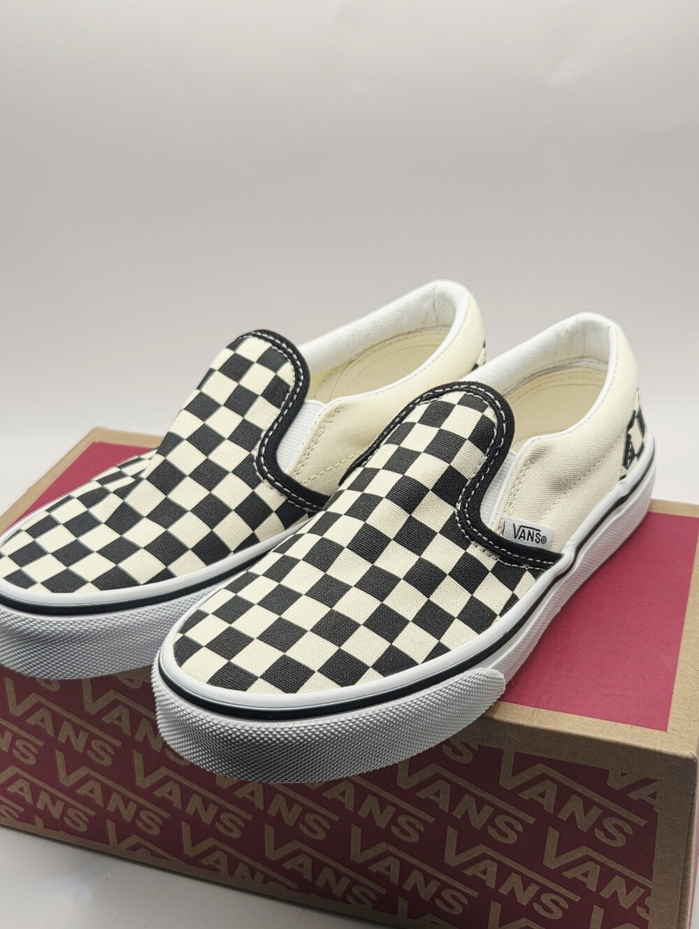 VANS Comfycush Slip-on  Checkerboard Black White Unisex Kids  US Size  1 Shoes - Picture 3 of 6